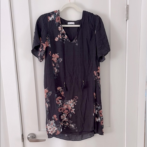 GENTLE FAWN | Floral Navy Dress with tassels , 100% rayon size XS - Picture 1 of 7